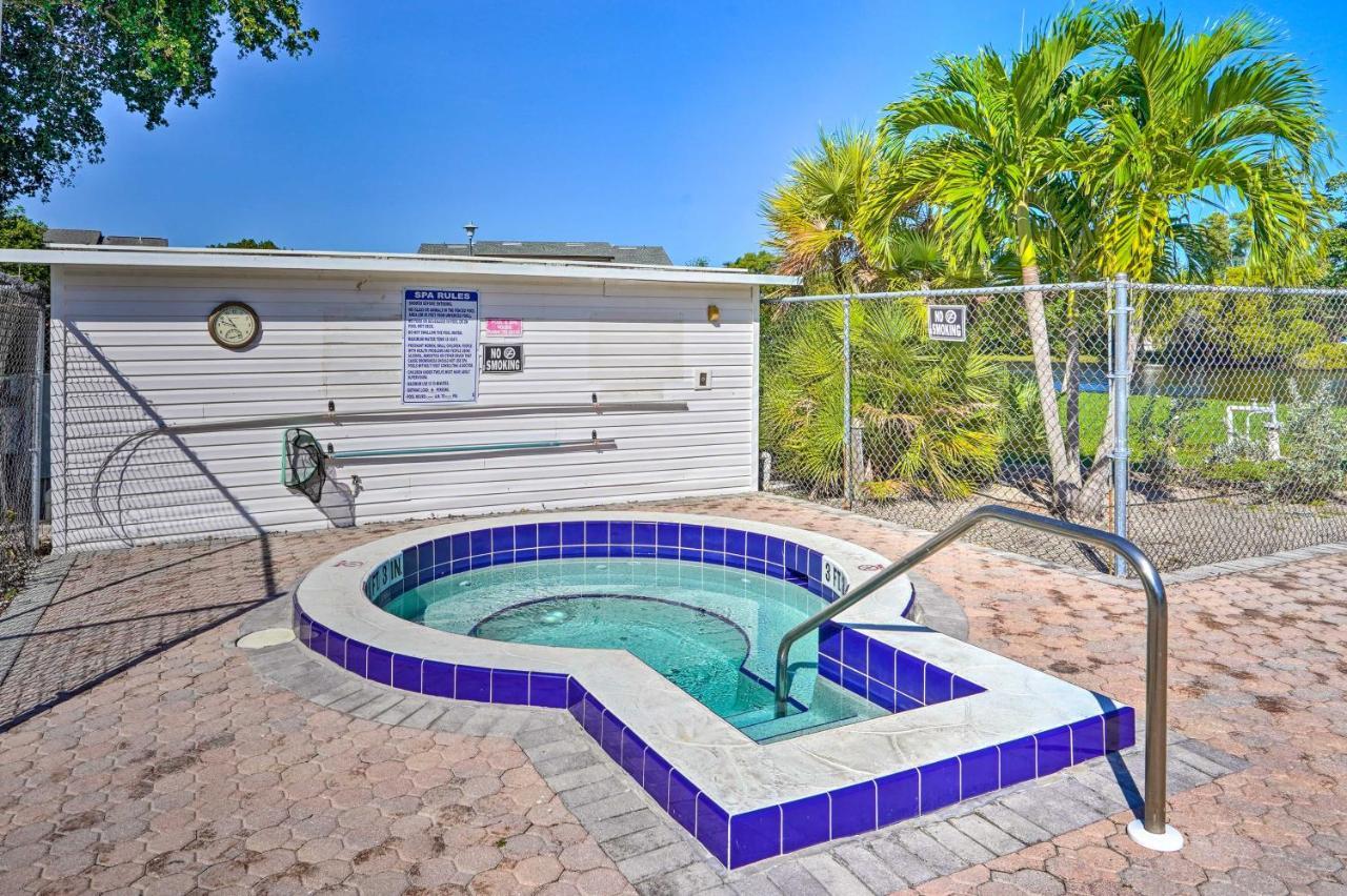 Chic Fort Myers Escape With Community Perks! Екстериор снимка